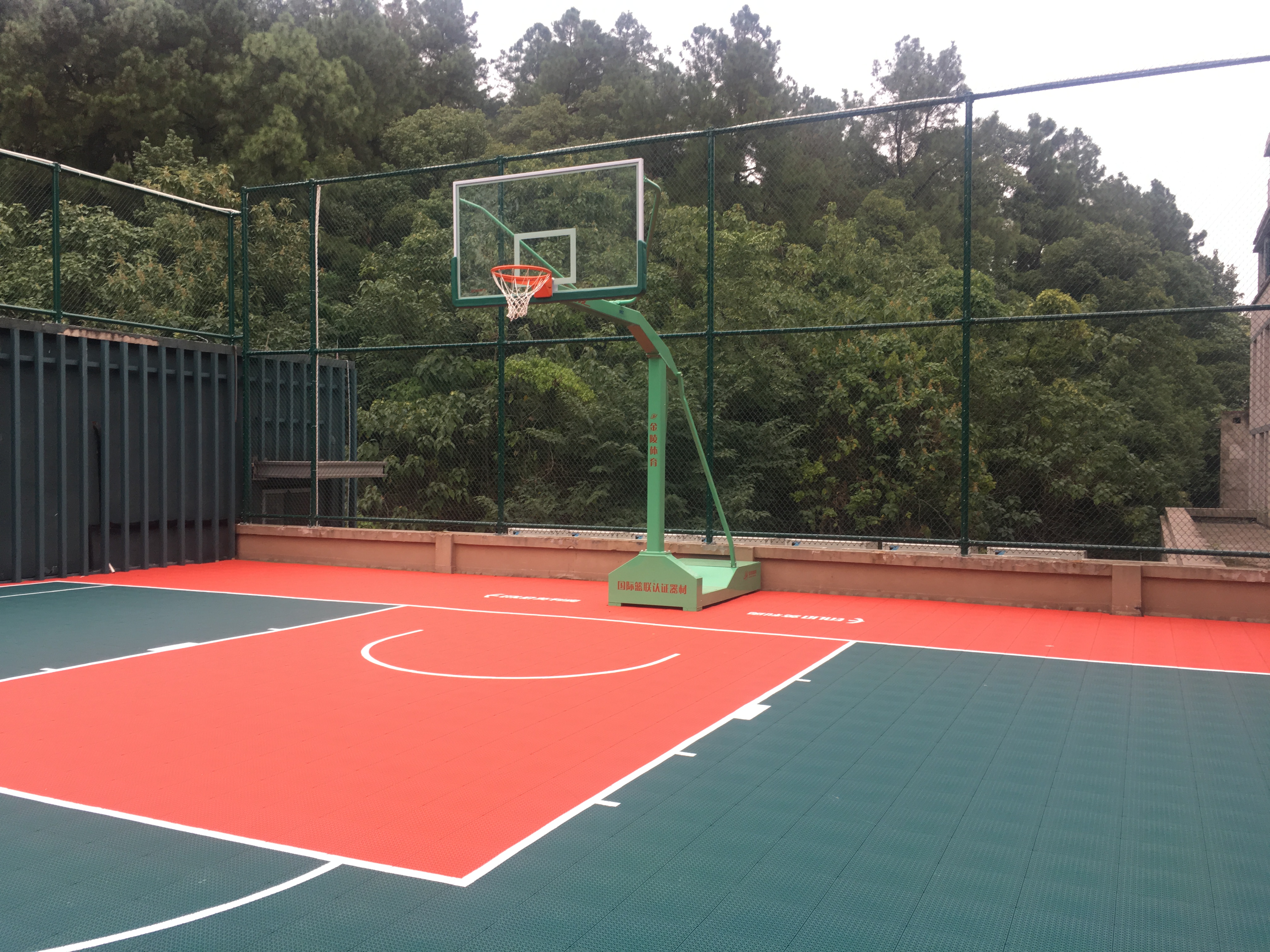 臨平區(qū)黨?；@球場(chǎng)